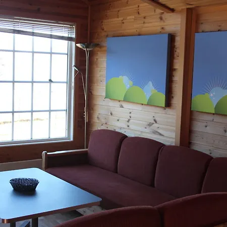 Mikkelparken Ferietun Кинсарвик