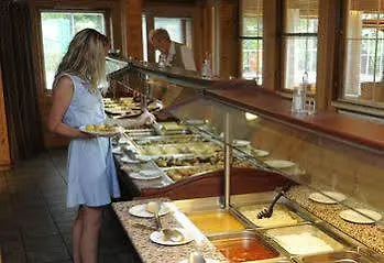 Mikkelparken Ferietun 3* Кинсарвик