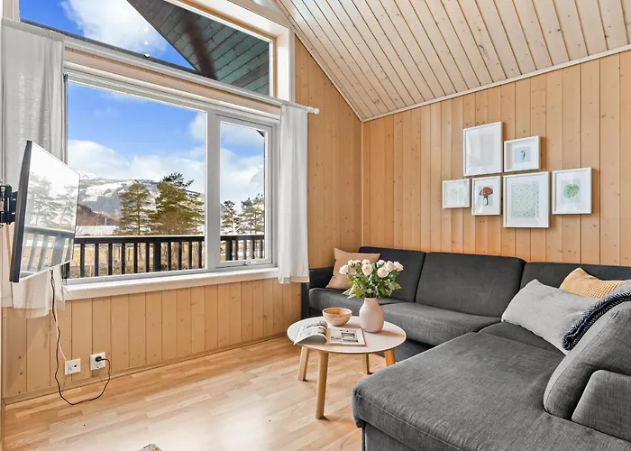 Mikkelparken Ferietun 3* Kinsarvik