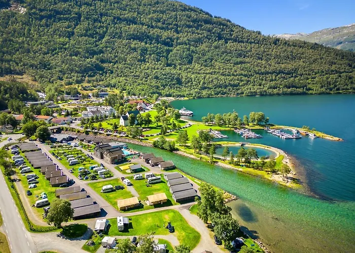 Mikkelparken Ferietun Parque de vacaciones Kinsarvik