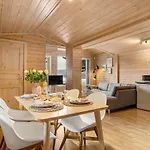 Mikkelparken Ferietun 3* Kinsarvik